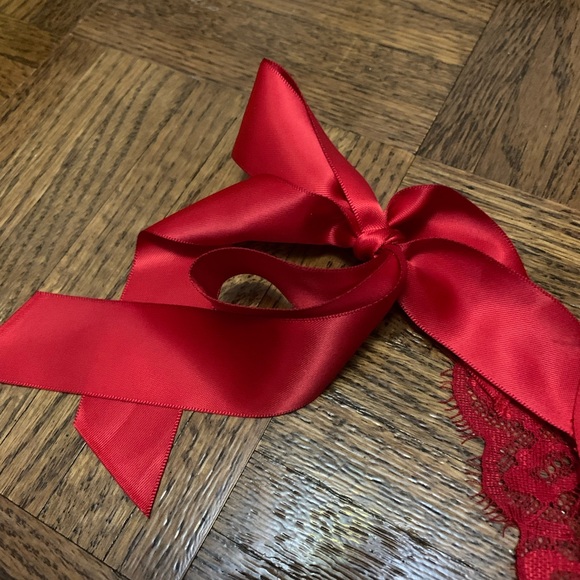 La Senza Red Ribbon Tied Panty XS - Picture 3 of 6